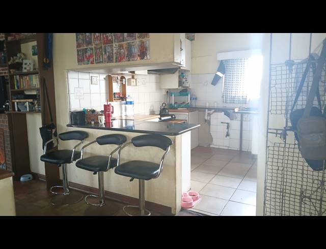 3 BEDROOM HOUSE FOR SALE IN BLUFF
